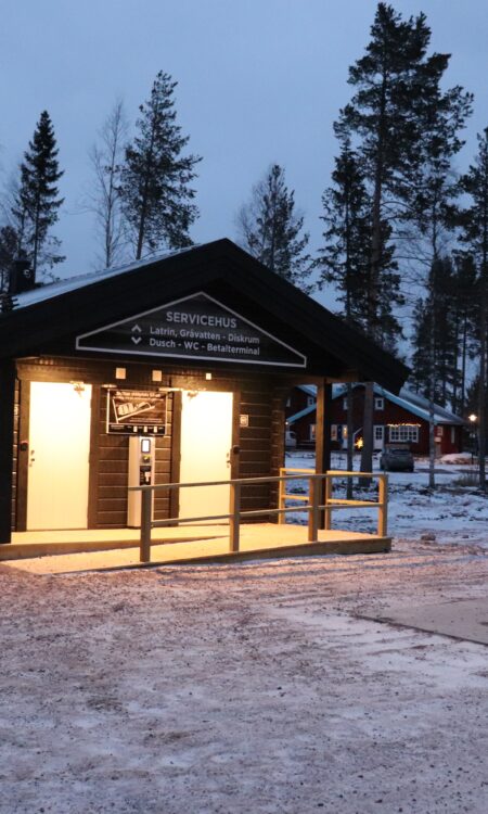 Servicehus på SkiStar ställplats i Lindvallen