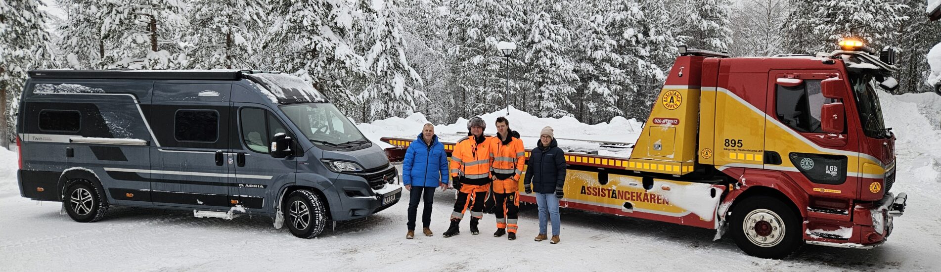 Husbilsresor & Äventyr träffar Hogan och Dennis vid Assistanskåren Bilbärgning. Kända från serien Frusna vägar på TV3 i Lindvallen